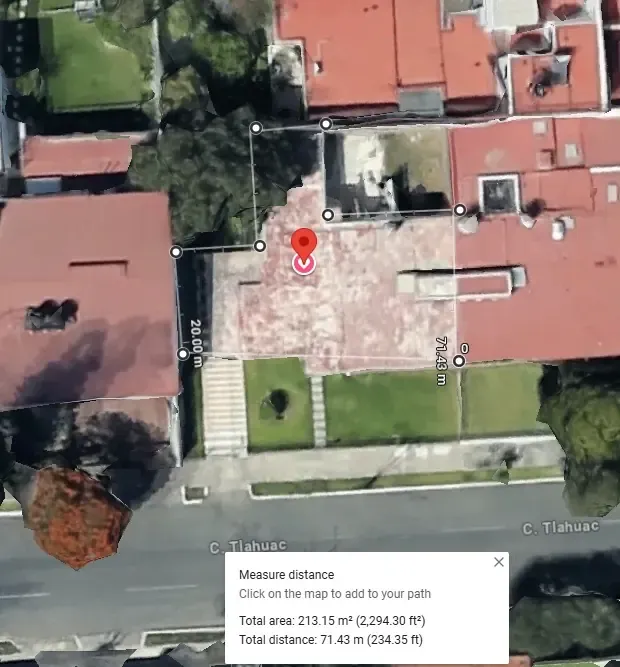 Servicio de maquinaria pesada con personal y maquinaria especializada, enfocado en seguridad, retiro de escombro y avance de obra en Guadalajara, Jalisco.